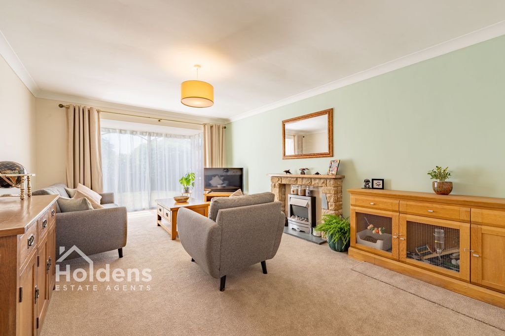 Property photo 3 of 19