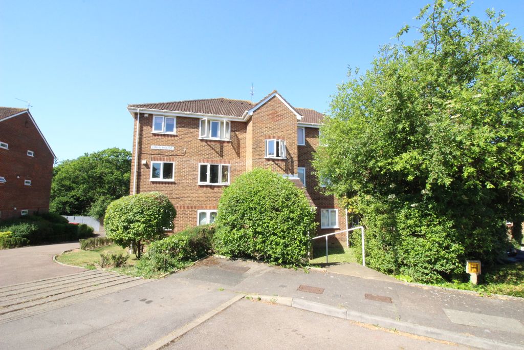 Property photo 1 of 5