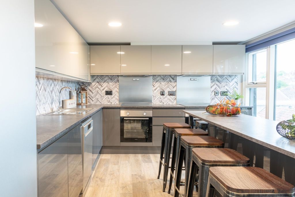 Property photo 2 of 8 Modern Fully Fitted Kitchen With Sleek Grey Cabine...