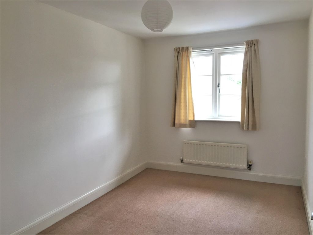 Property photo 2 of 8 Bedroom 2