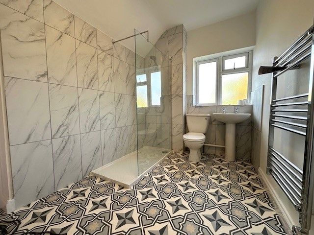 Property photo 2 of 5 Bathroom