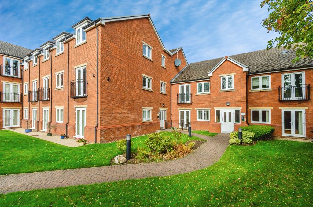 Property photo 1 of 17