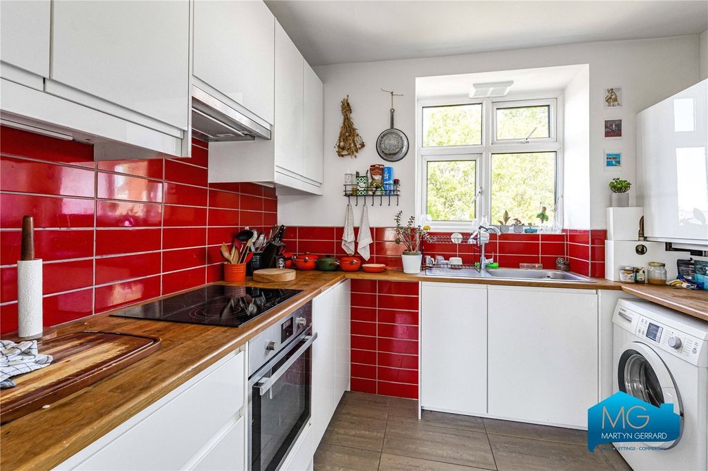 Property photo 2 of 12 Picture No. 05