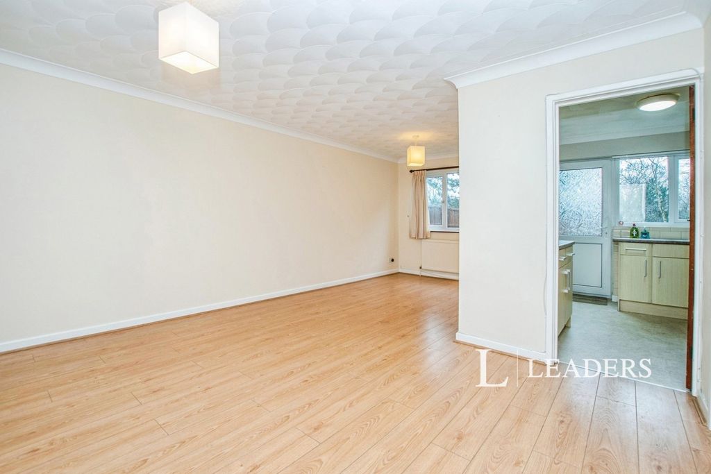 Property photo 3 of 10 Pbox-Img.Jpg