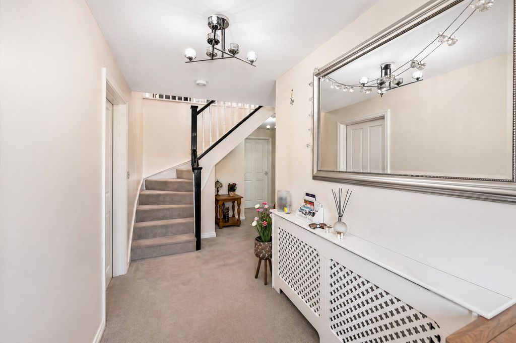 Additional image 8 of 5 bed detached house for saleJonagold Place, Evesham WR11