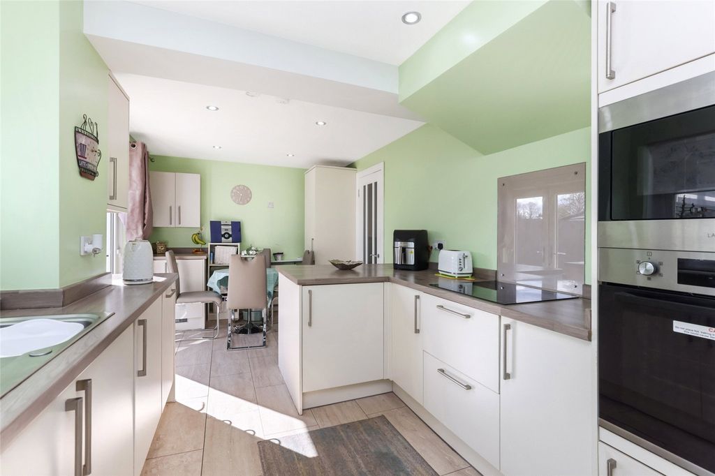 Property photo 3 of 14 Picture No. 06