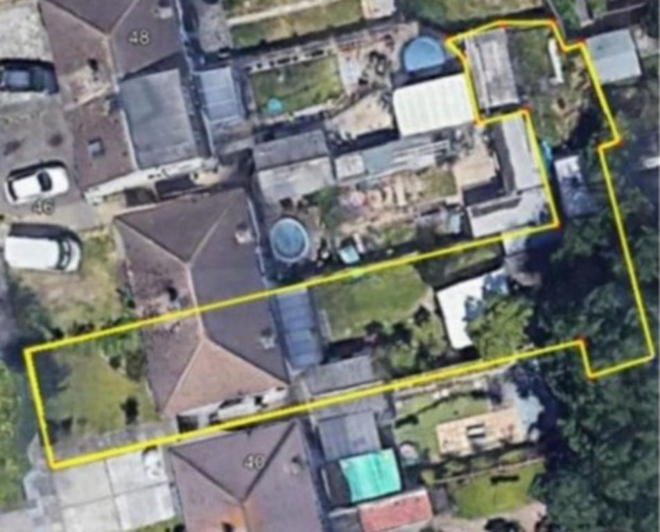 Property photo 2 of 22