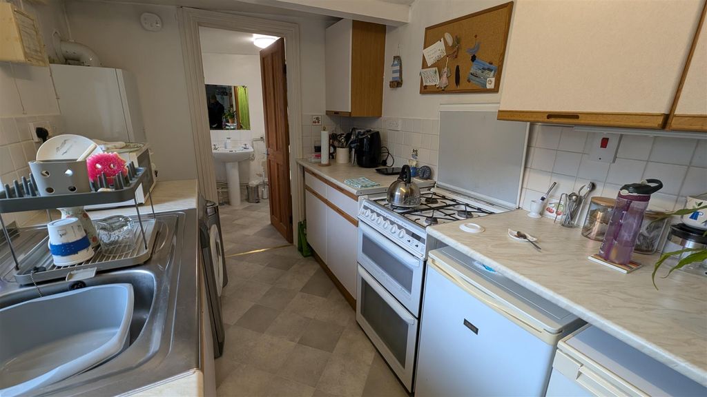 Property photo 3 of 7 Pxl_20251212_121544833.Jpg