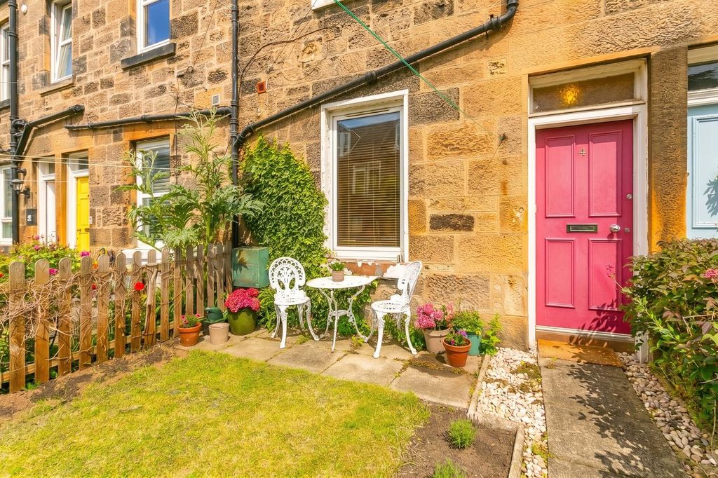 Property photo 1 of 27