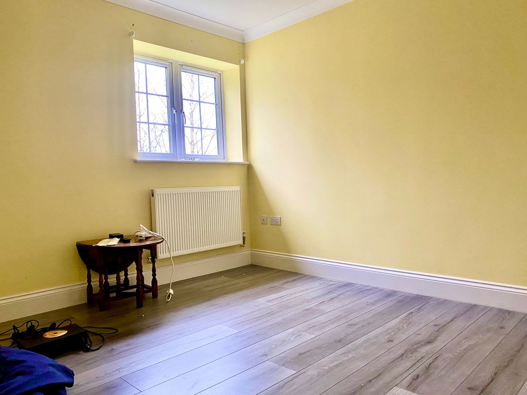 Property photo 3 of 10 Bedroom