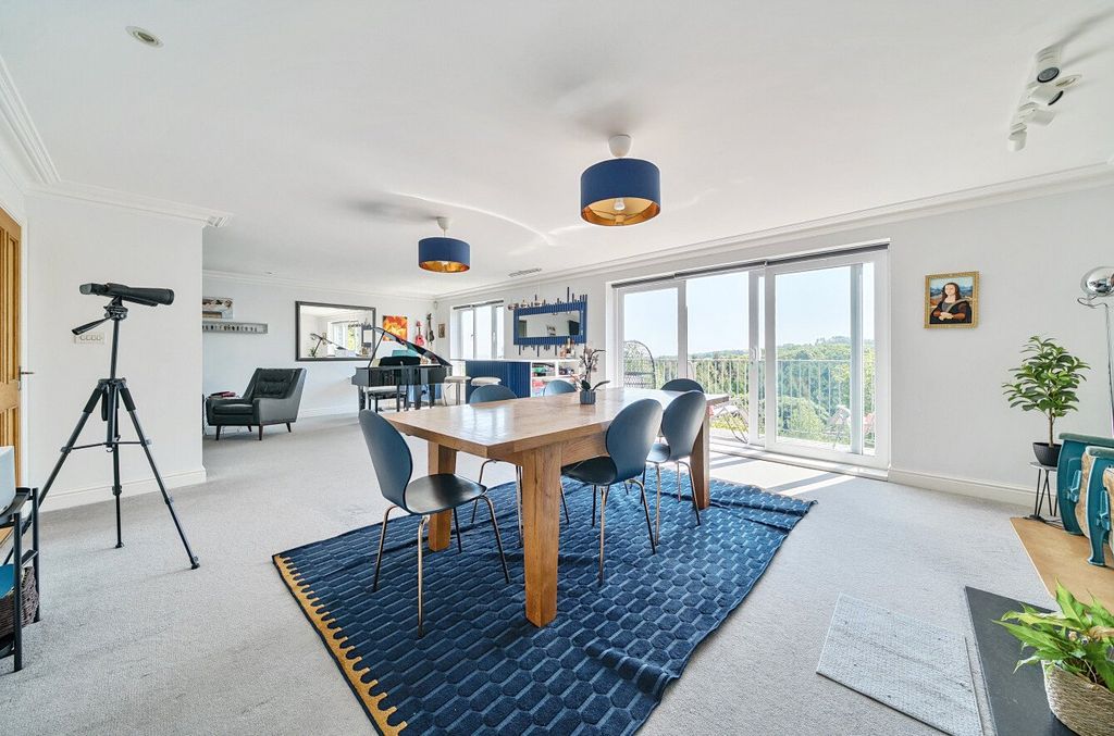 Property photo 3 of 16 Dining Room