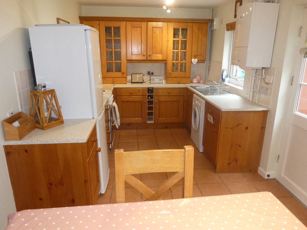 Property photo 3 of 11 Kitchen-Diner