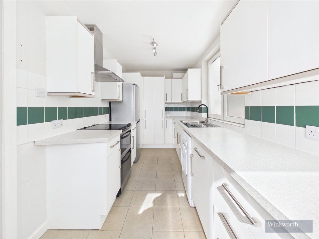 Property photo 3 of 14 Picture No. 02