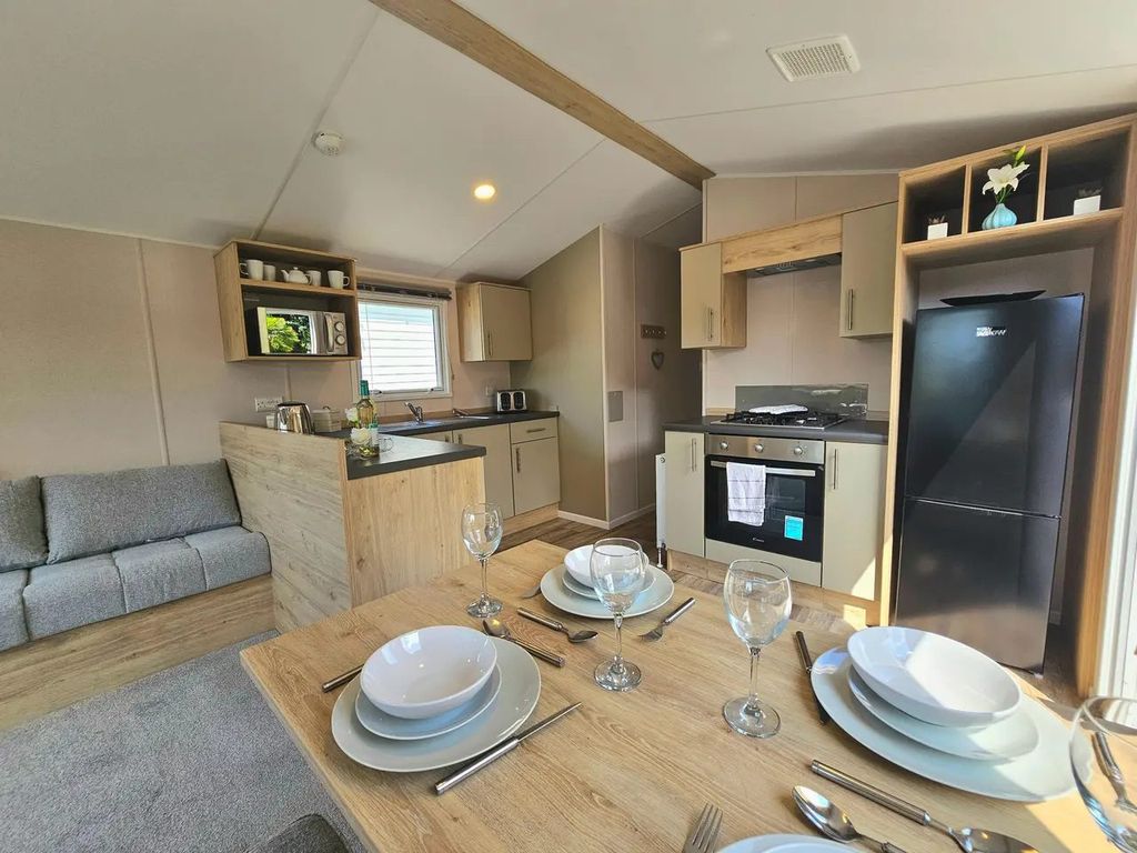 Property photo 1 of 18 Atlas Hollington 2025 Car0064052 111425397 Web