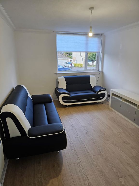 Additional image 13 of 1 bed flat to rentCastleton Drive, Newton Mearns G77