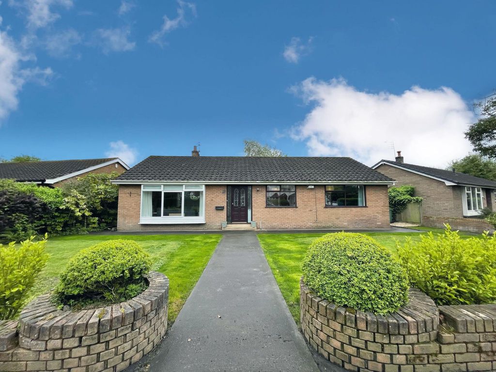 Property photo 1 of 27