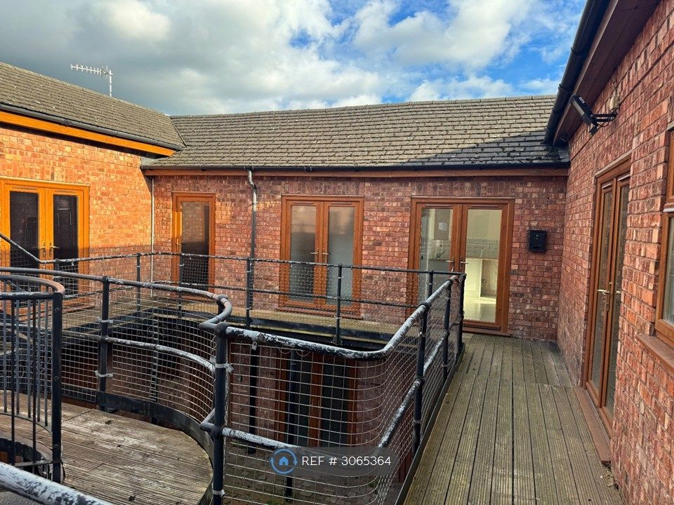 Property photo 3 of 11