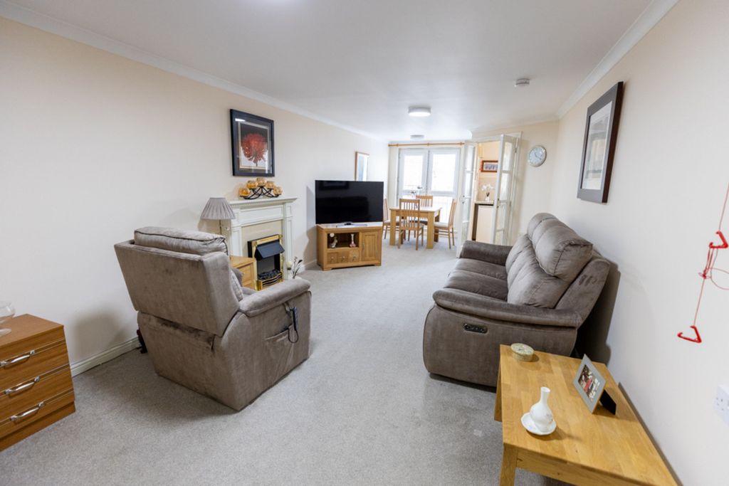 Property photo 2 of 30