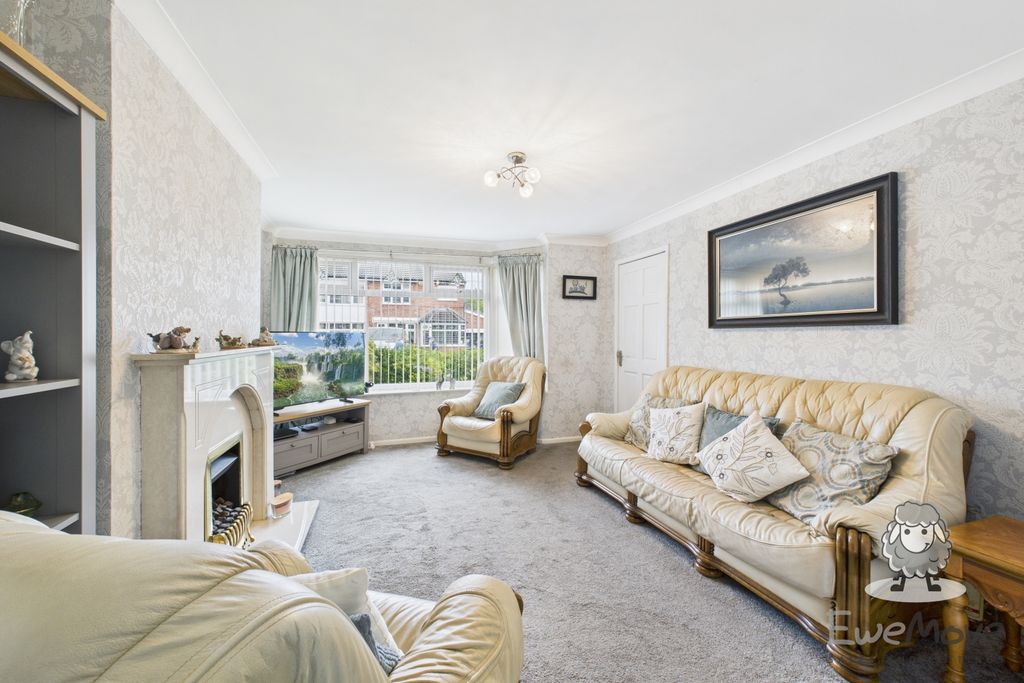 Property photo 2 of 16 3