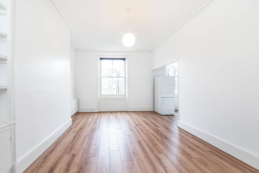 Property photo 3 of 5