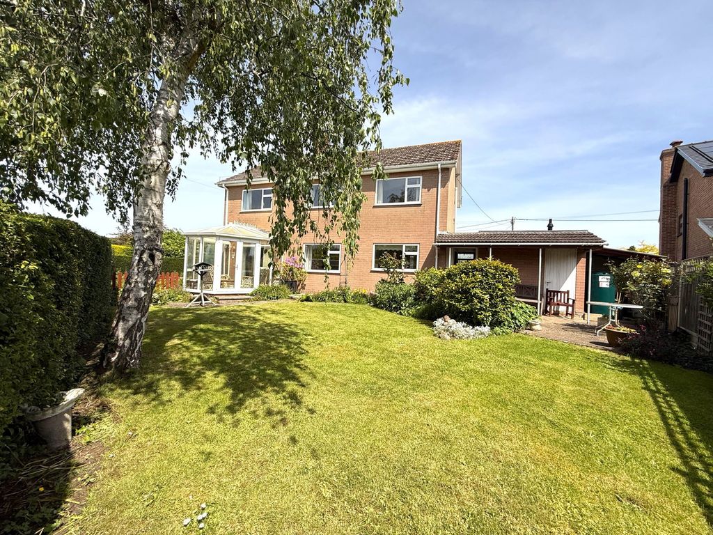 Property photo 2 of 23