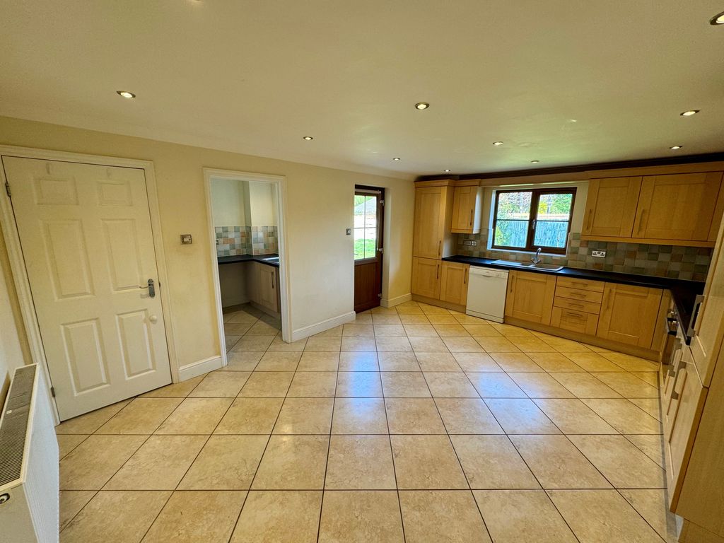 Property photo 3 of 15 Image