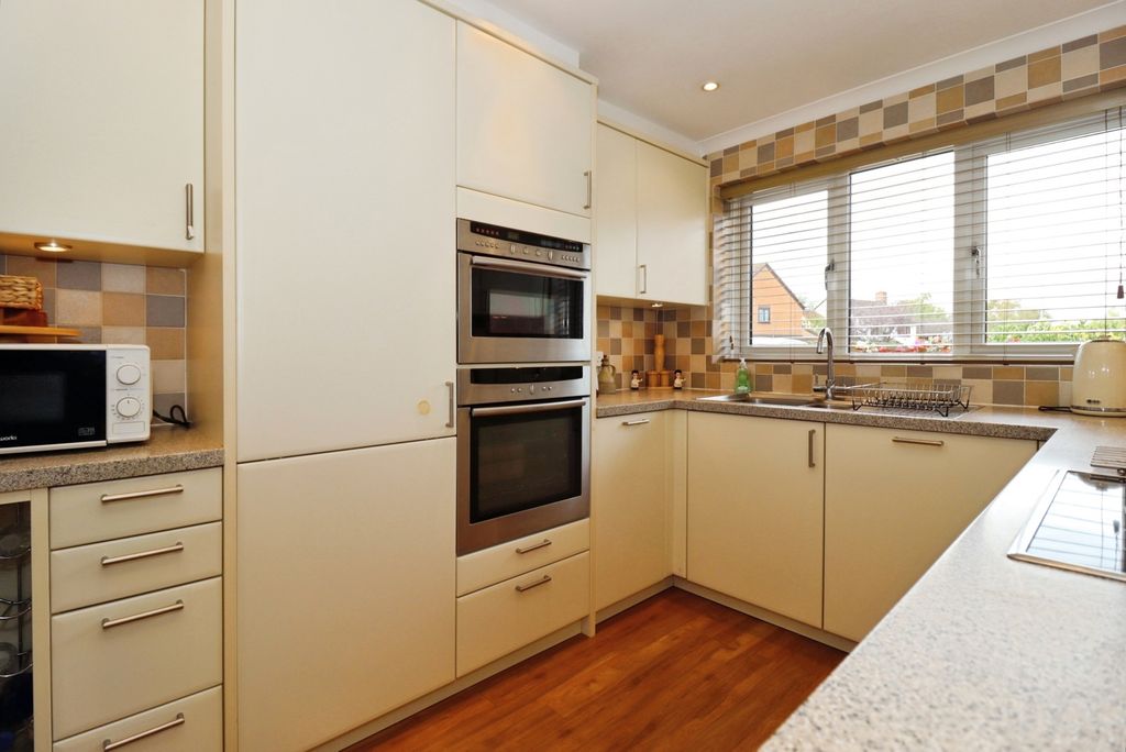 Property photo 2 of 17 Photo