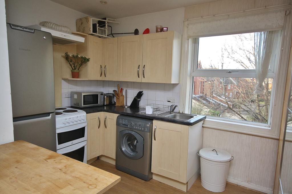 Property photo 2 of 5 Kitchen