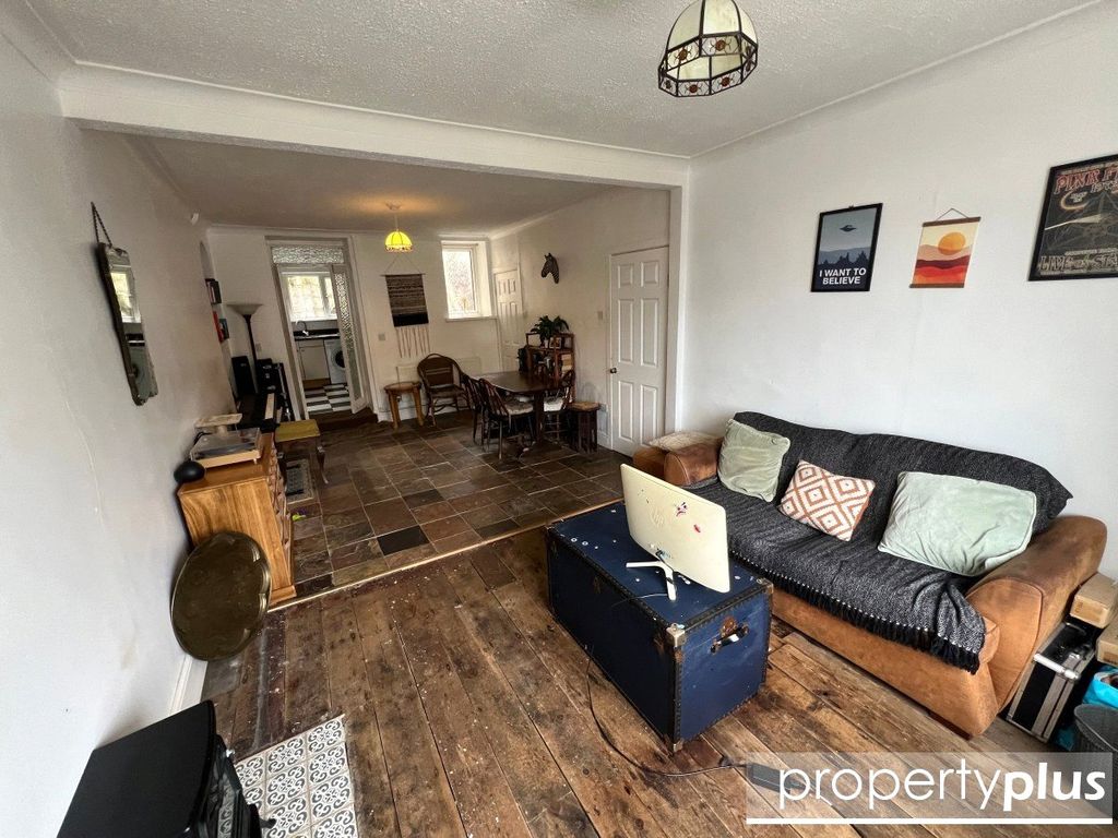 Property photo 3 of 12 Picture No. 01