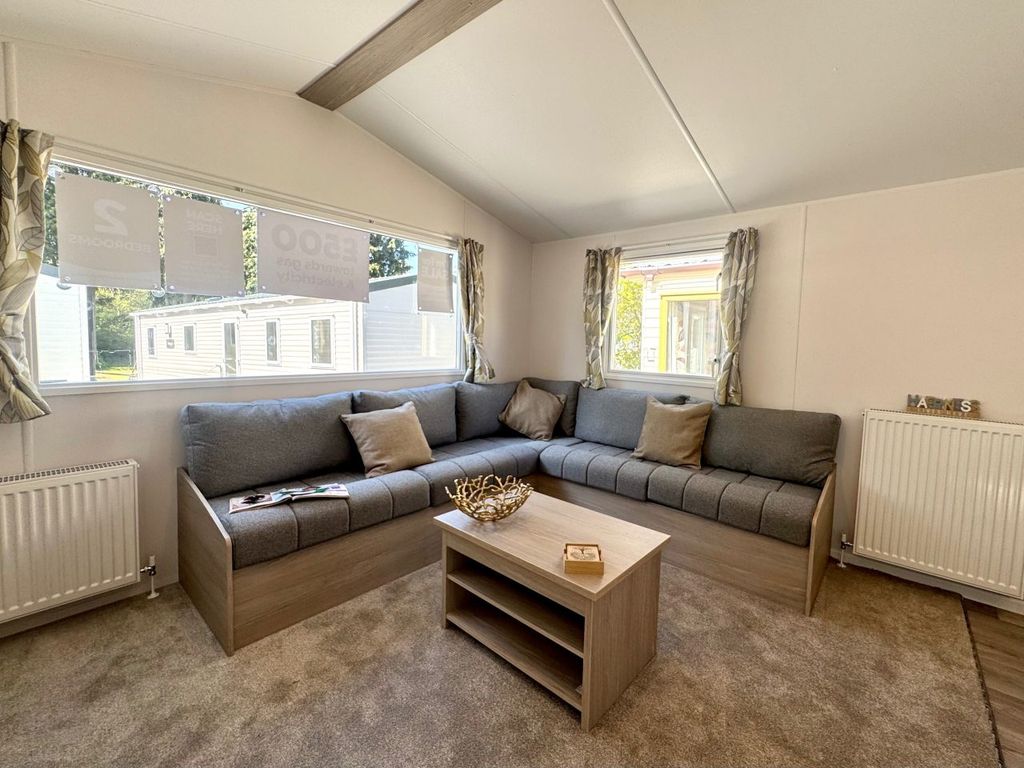 Property photo 3 of 6