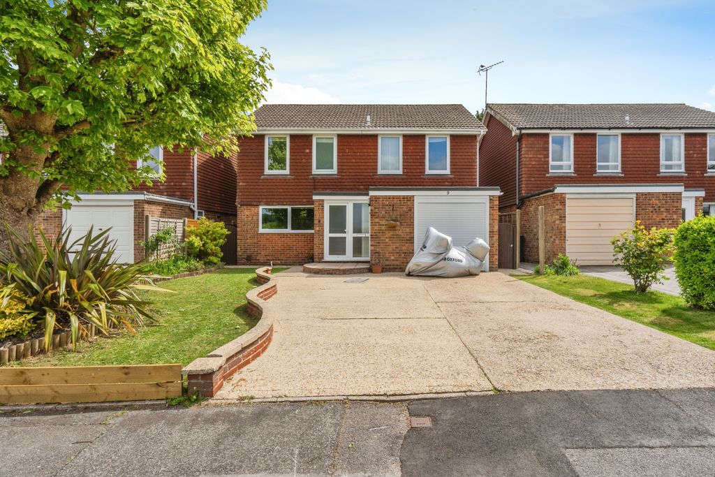 Property photo 1 of 17