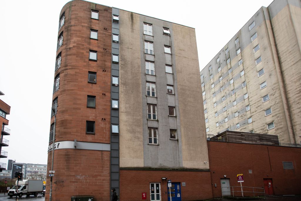 Property photo 1 of 25