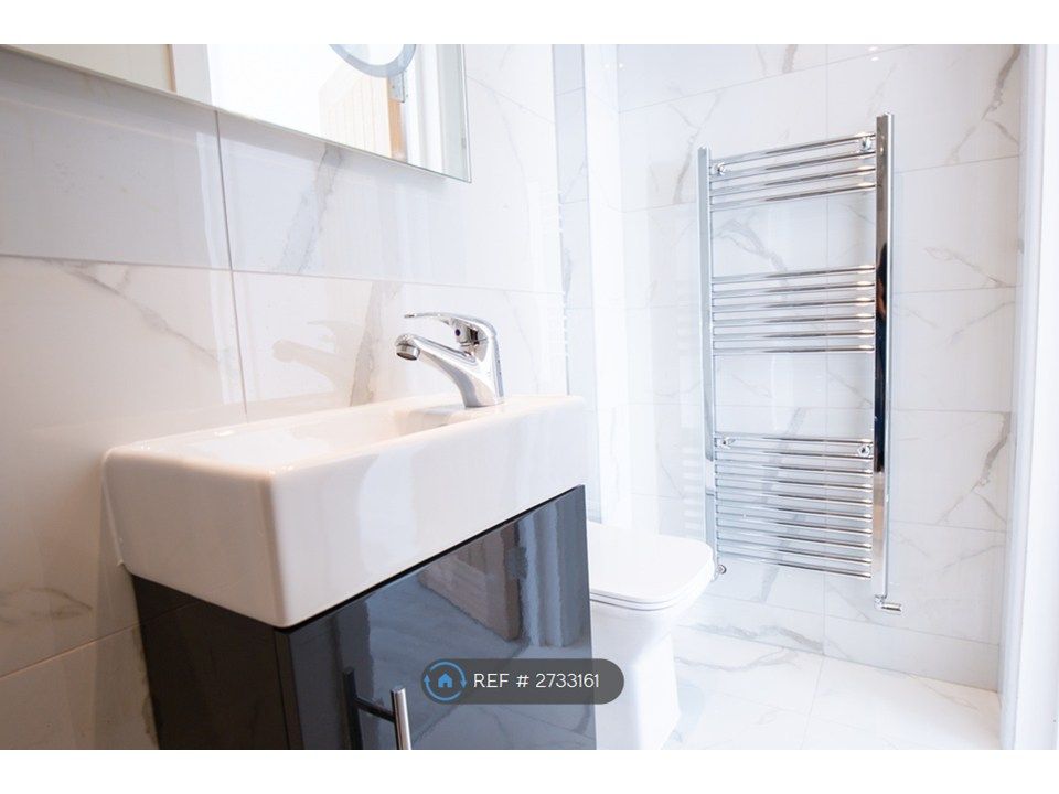 Property photo 3 of 35