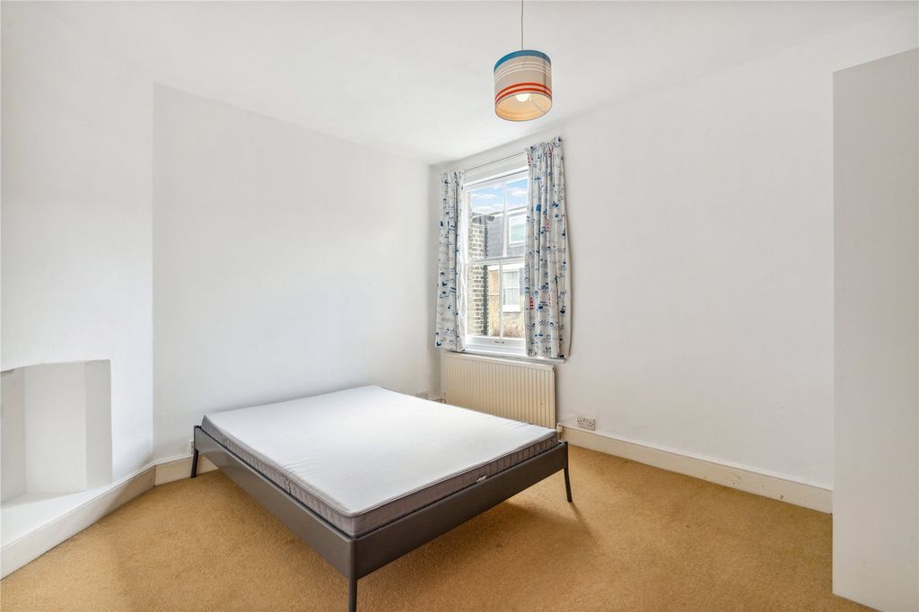 Property photo 3 of 8