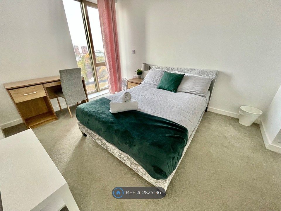 Property photo 2 of 21
