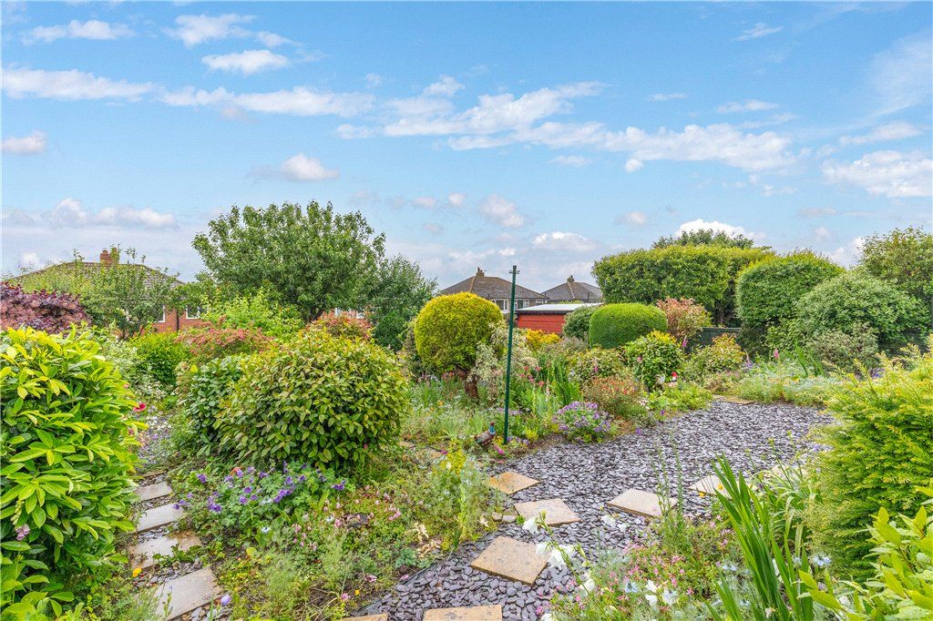 Property photo 2 of 20 Garden