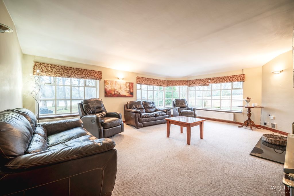 Property photo 3 of 31 3844867