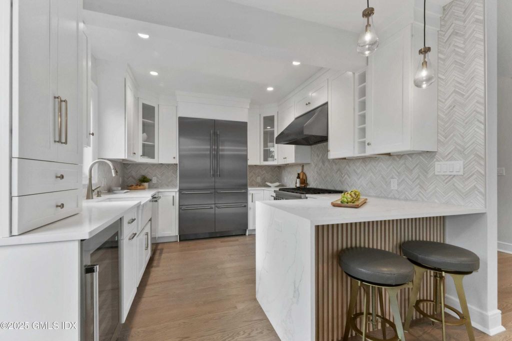 Property photo 3 of 18 <Alttext/>