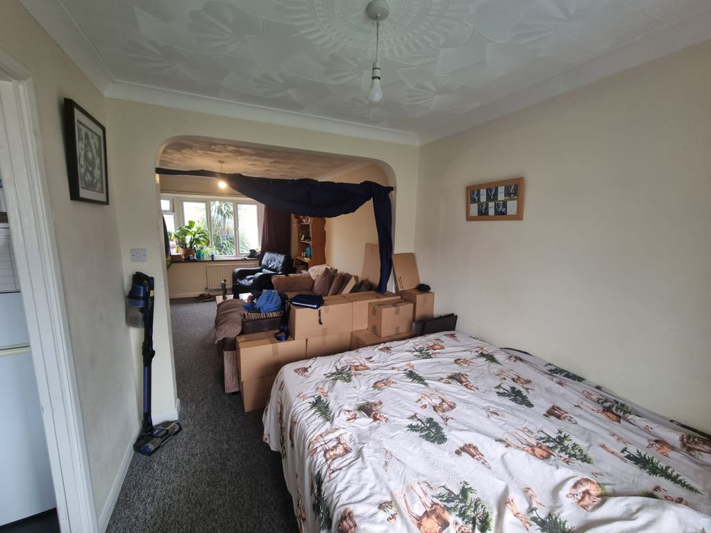 Property photo 3 of 13 Gallery