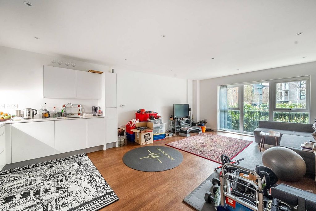 Property photo 2 of 7