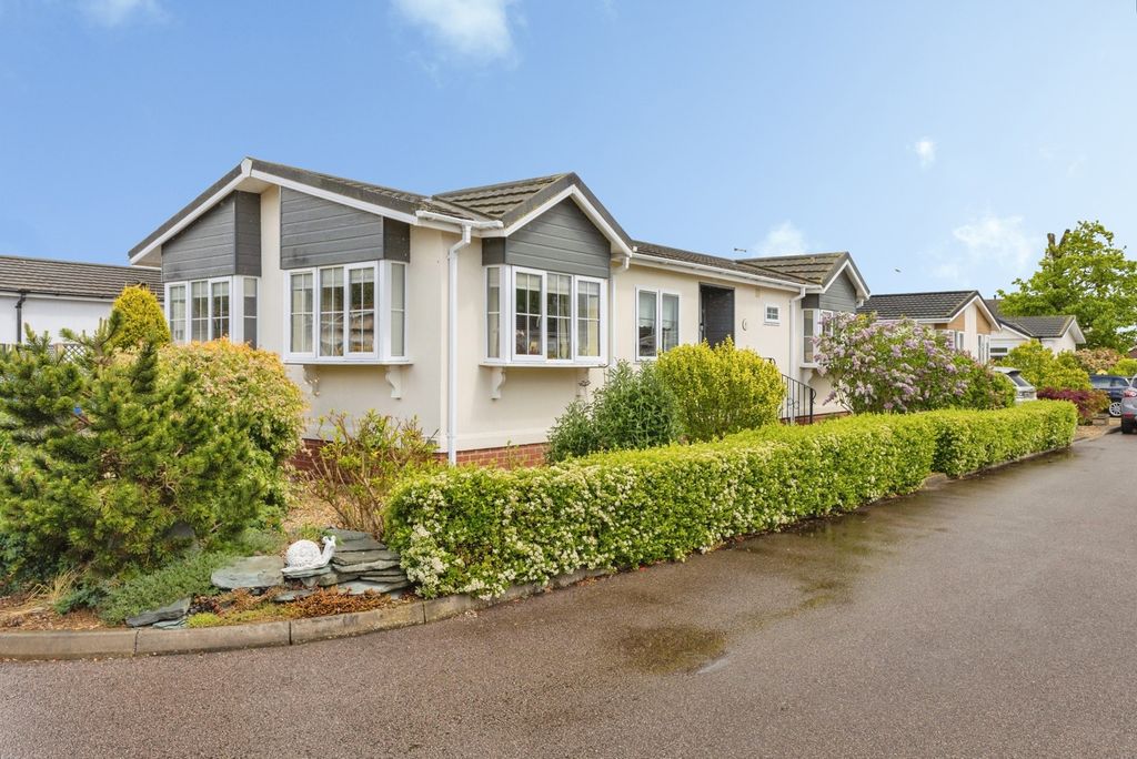 Property photo 1 of 15 Pbox-Img.Jpg