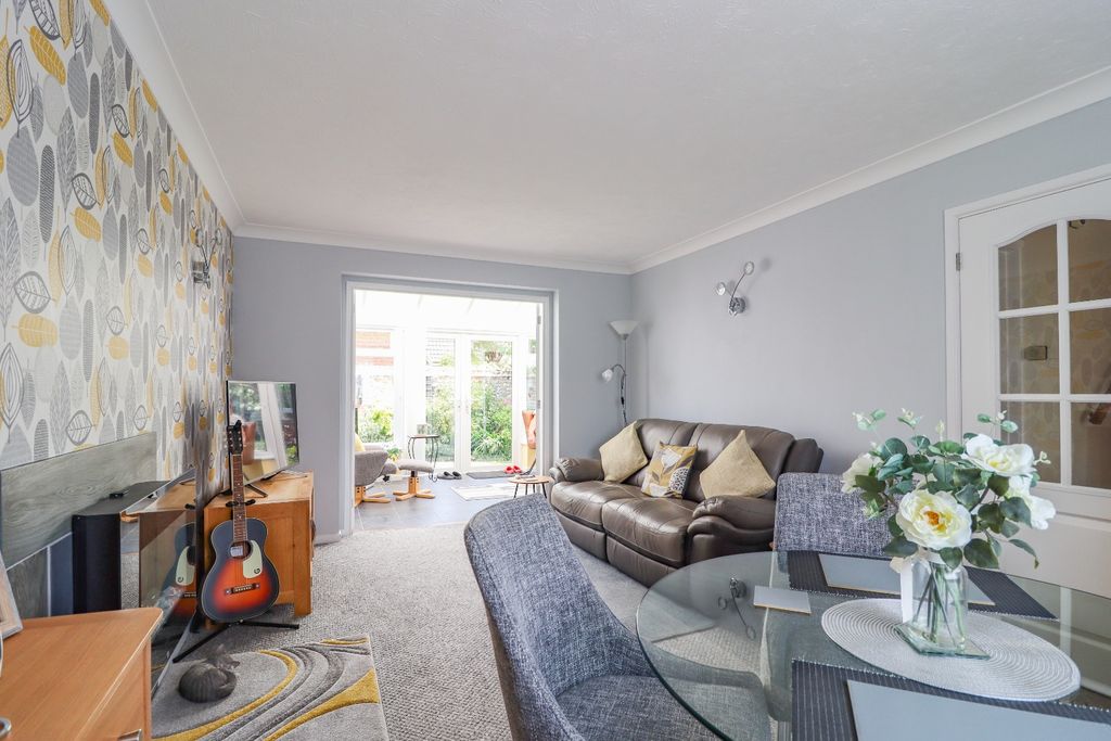 Property photo 3 of 20 4135083