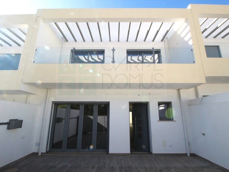 Property photo 3 of 35