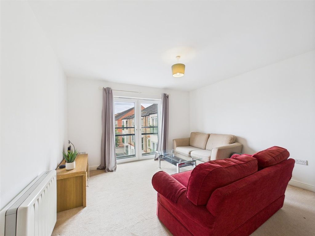 Property photo 3 of 10