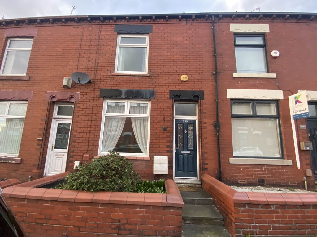 Property photo 1 of 12
