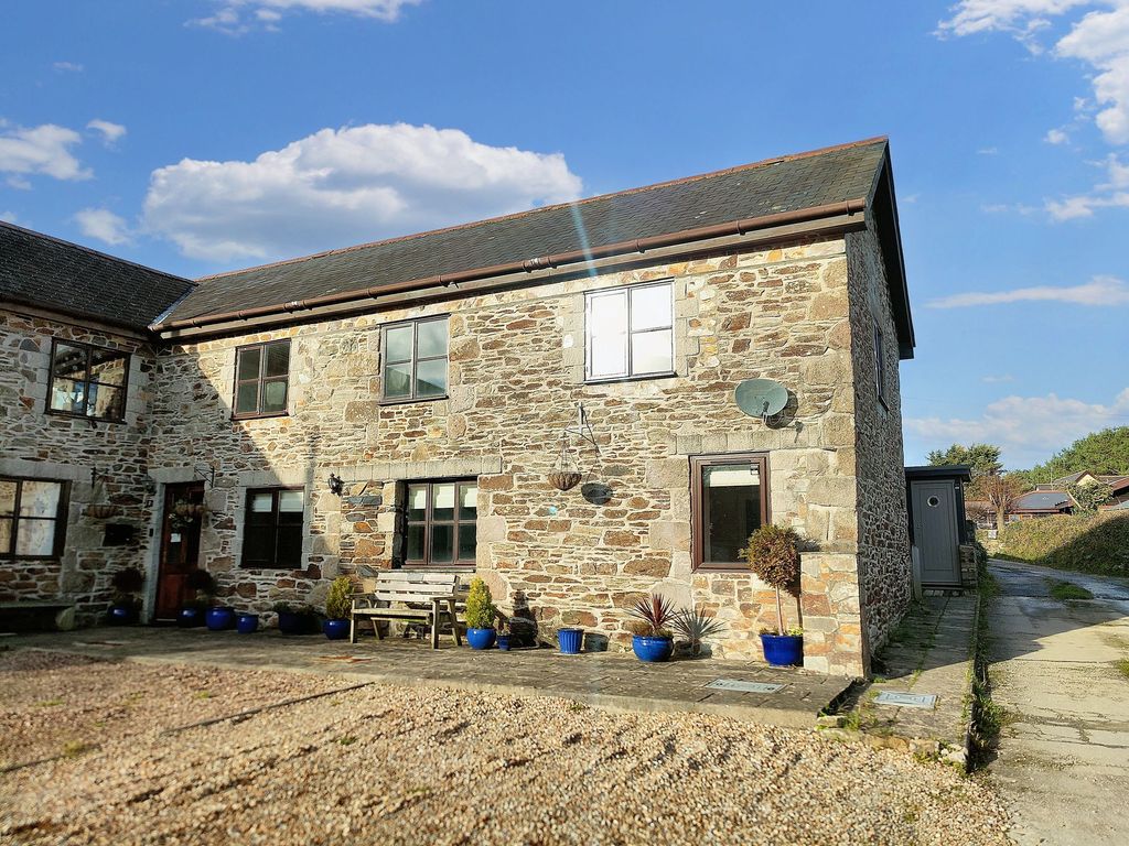 Property photo 1 of 33 External