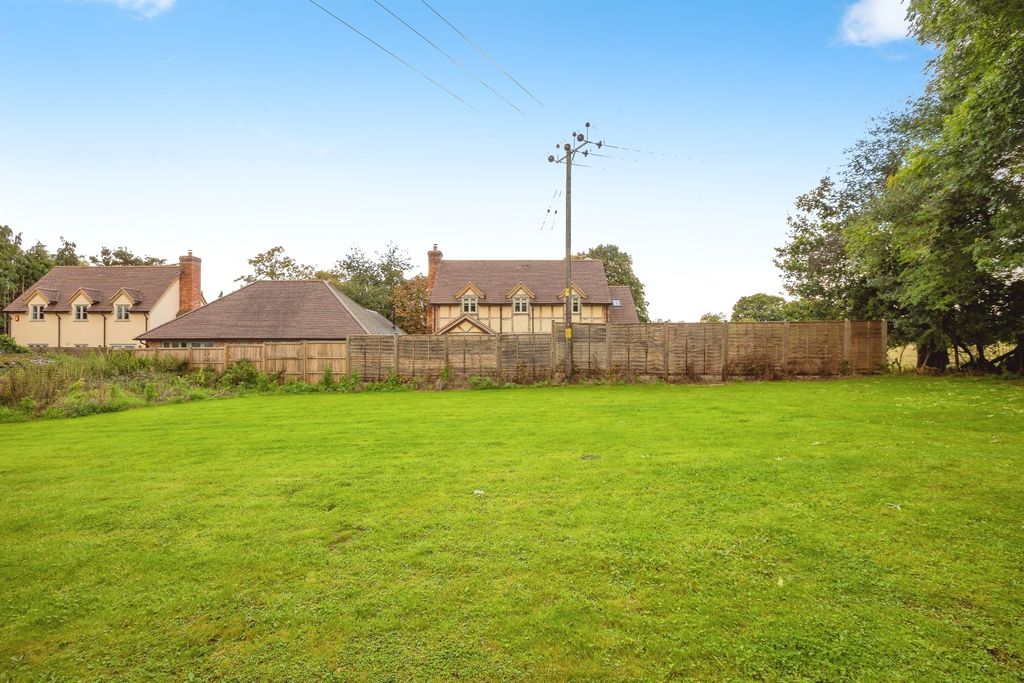Property photo 3 of 17