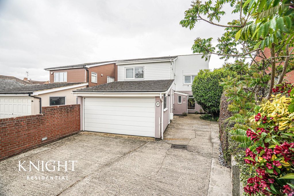 Property photo 1 of 27
