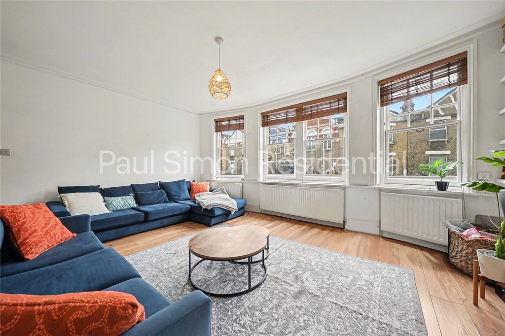 Property photo 2 of 12 Picture No. 11