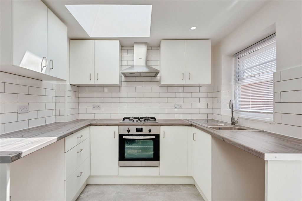 Property photo 3 of 17 Picture No. 06